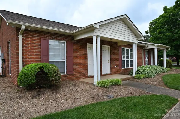 102 NE Brandywine DR NE, Conover, NC 28613