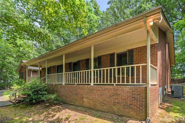 4447 Stryker DR, Matthews, NC 28104