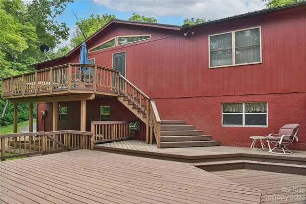 423 Mountain Haven DR, Mars Hill, NC 28754