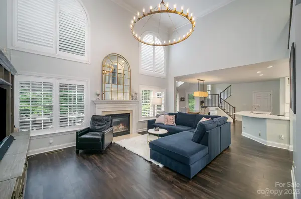 2208 Retana DR, Charlotte, NC 28270