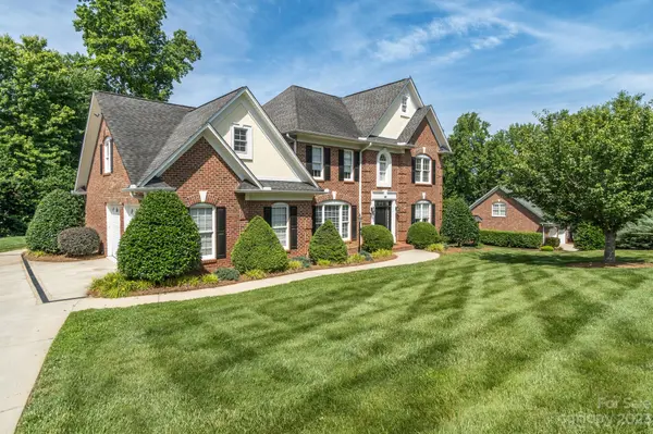 127 43rd Avenue DR NW, Hickory, NC 28601