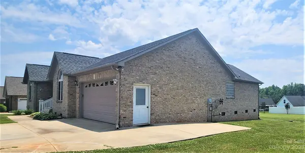 4250 Hunter Rhyne RD, Lincolnton, NC 28092