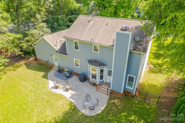 104 Aurora LN, Huntersville, NC 28078