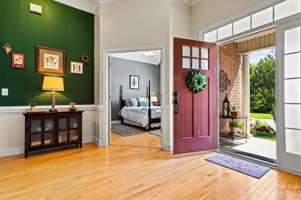 1406 Valhalla DR, Denver, NC 28037