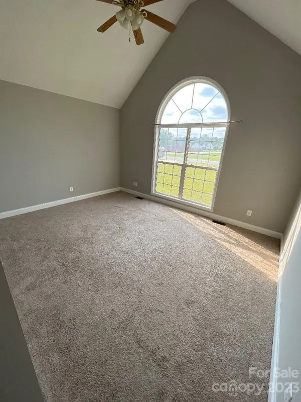 82 Colony DR, Camden, SC 29020
