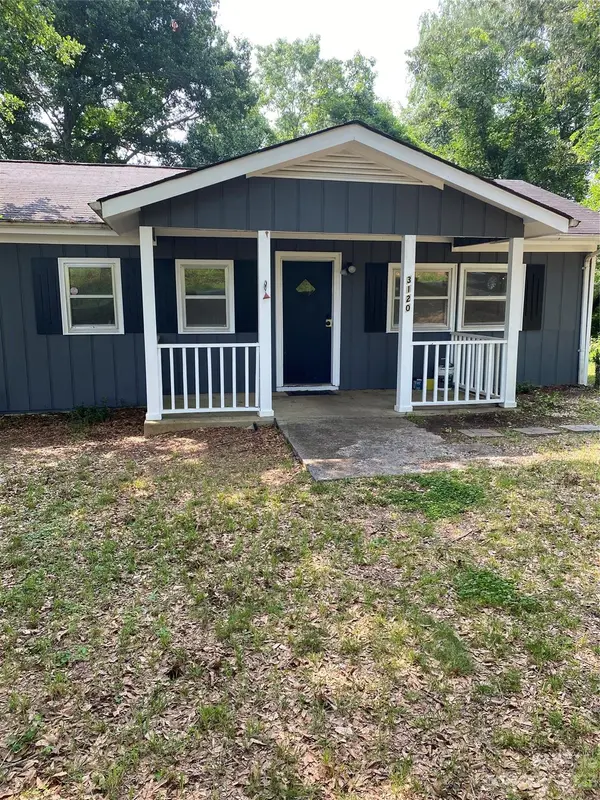 3120 Castle AVE, Hickory, NC 28601