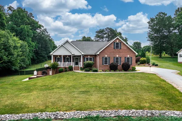 2555 Knox Landing RD, Connelly Springs, NC 28612