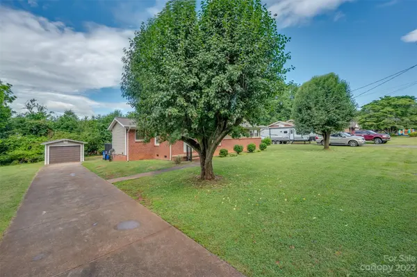 157 Crestview ST, Rutherfordton, NC 28139