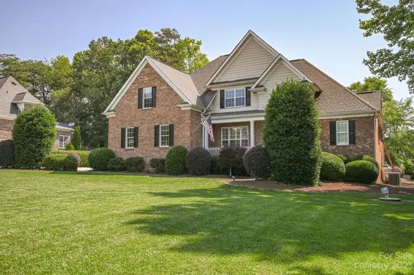 121 Cedar Woods DR, Mooresville, NC 28117