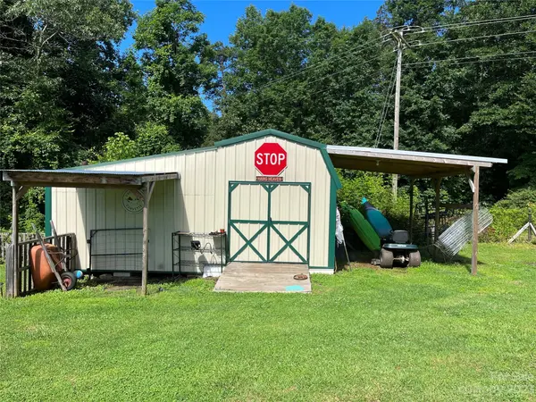 79 Isenhour Park EXT, Taylorsville, NC 28681