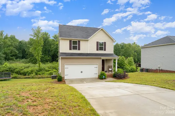 1377 Robins Nest DR, Asheboro, NC 27203