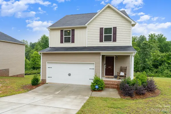 1377 Robins Nest DR, Asheboro, NC 27203