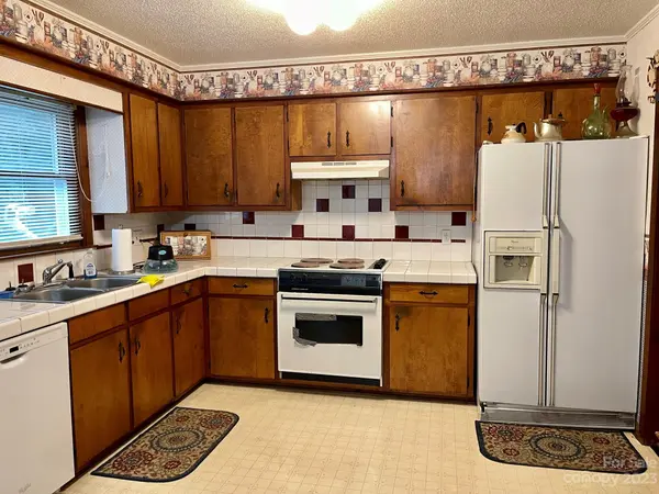 1247 Springhaven CIR, Albemarle, NC 28001