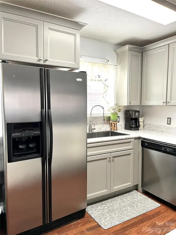102 Brandywine DR NE #N3, Conover, NC 28613