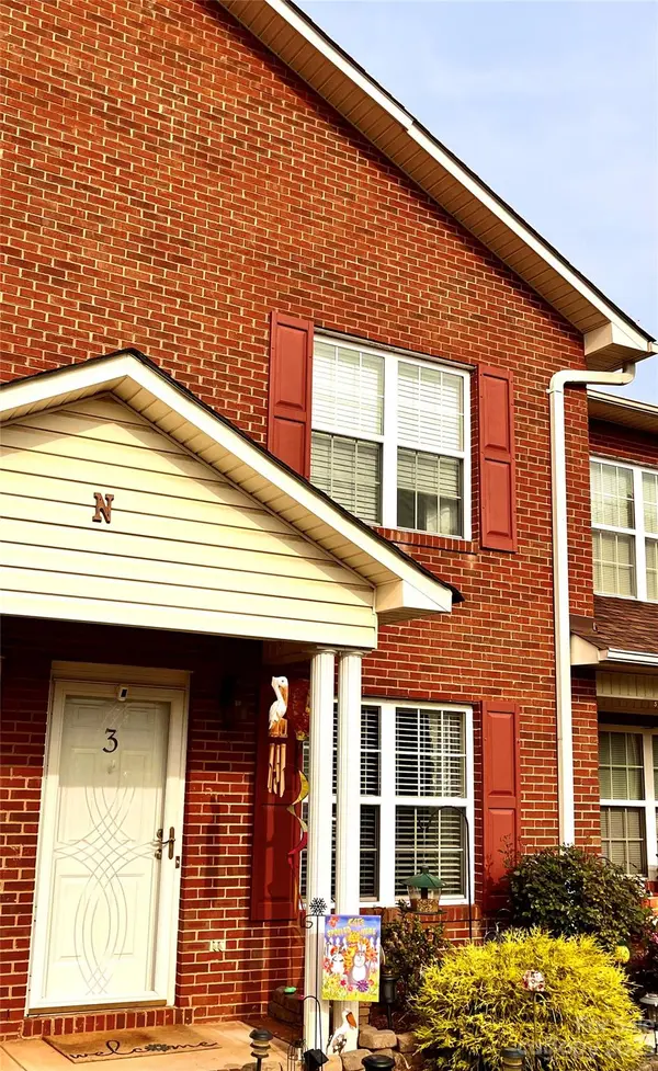 102 Brandywine DR NE #N3, Conover, NC 28613