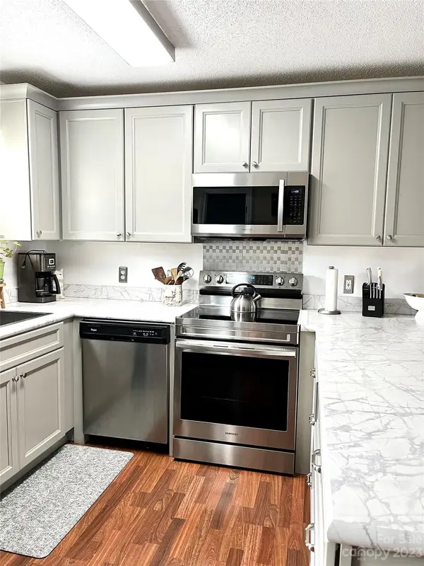 102 Brandywine DR NE #N3, Conover, NC 28613