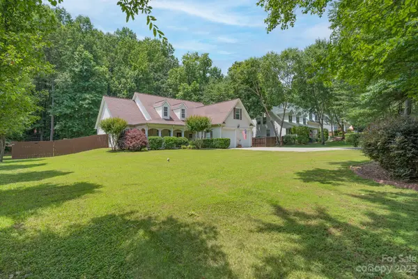 1657 Forest Lake DR, Rock Hill, SC 29732