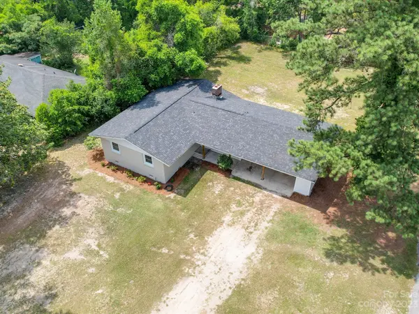 700 Cureton ST, Camden, SC 29020