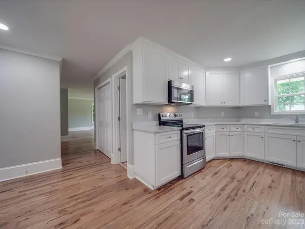 700 Cureton ST, Camden, SC 29020