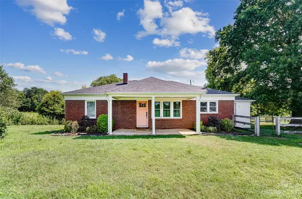 3286 Beal RD, Maiden, NC 28650