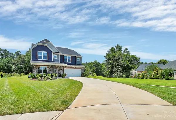 3301 Sand Post Oak CT, Gastonia, NC 28056