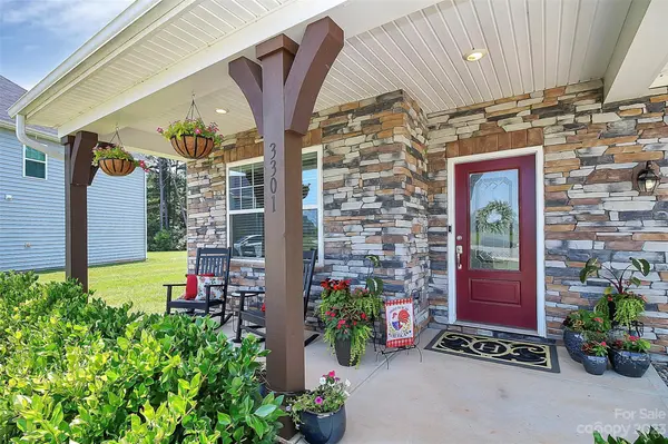 3301 Sand Post Oak CT, Gastonia, NC 28056