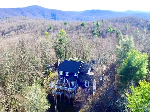 220 Hialeah LN, Boone, NC 28607