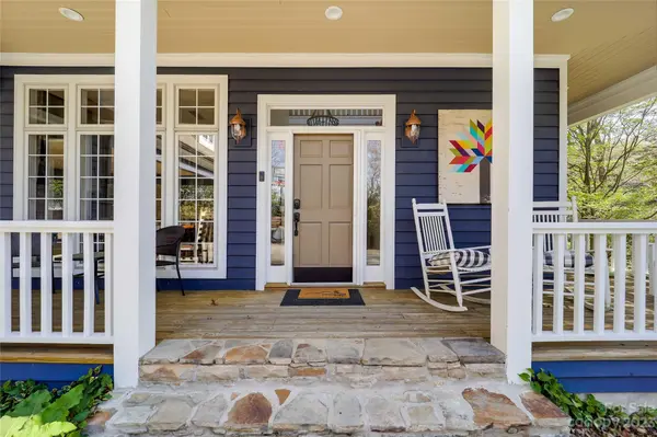 220 Hialeah LN, Boone, NC 28607