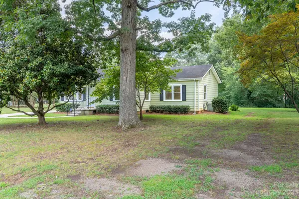85 Hickory Grove DR, Concord, NC 28027