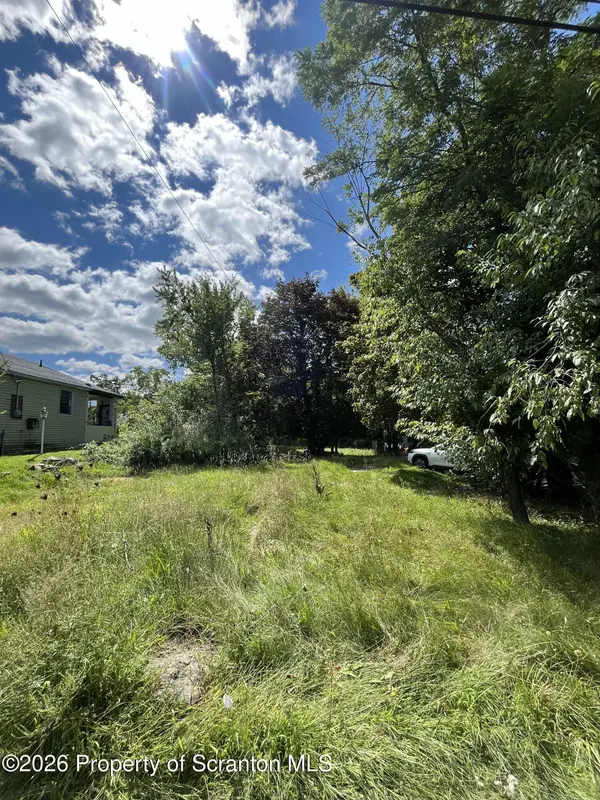 1338 E Elm ST, Scranton, PA 18505