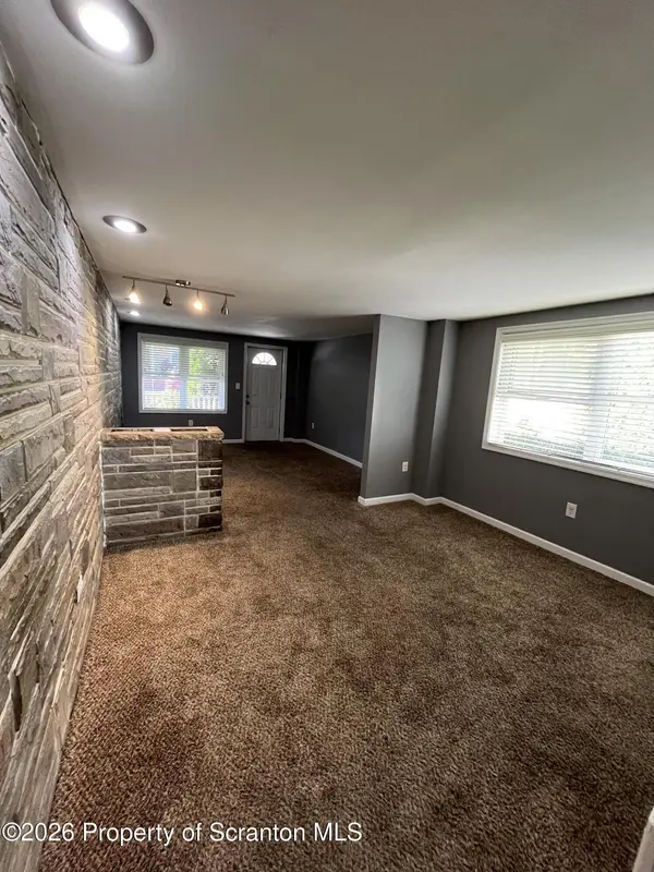 532 N Hyde Park AVE, Scranton, PA 18504