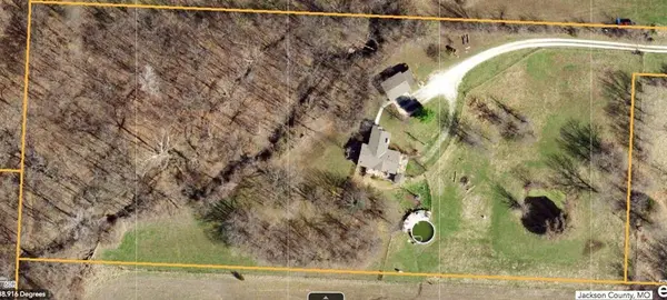 10908 S Outer Belt RD, Lone Jack, MO 64070