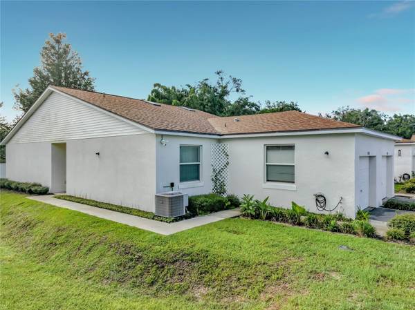 1415 OAK PL #D, Apopka, FL 32712