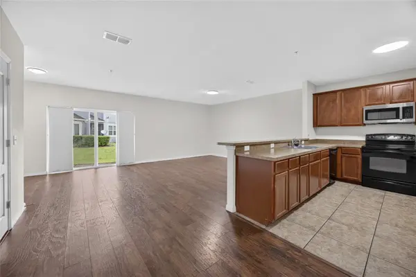2358 CHATHAM PLACE DR, Orlando, FL 32824