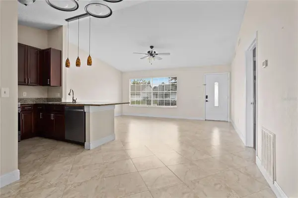 1208 ROMA CT, Orlando, FL 32825