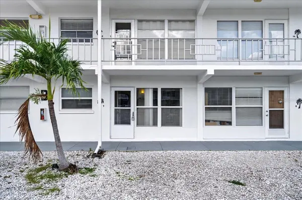 1221 DREW ST #B7, Clearwater, FL 33755