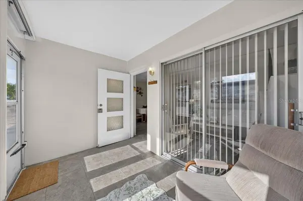 1221 DREW ST #B7, Clearwater, FL 33755