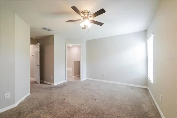 1571 SWAN LAKE CIR, Dundee, FL 33838