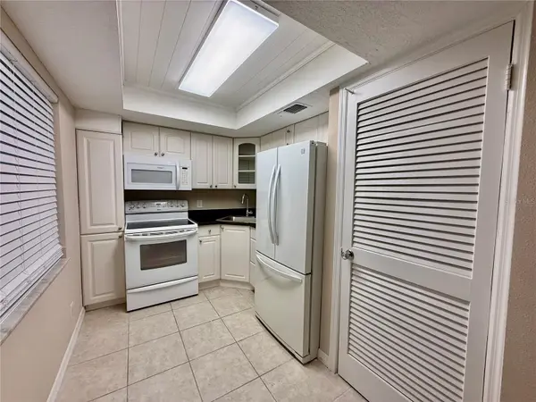 11700 PARK BLVD #106, Seminole, FL 33772