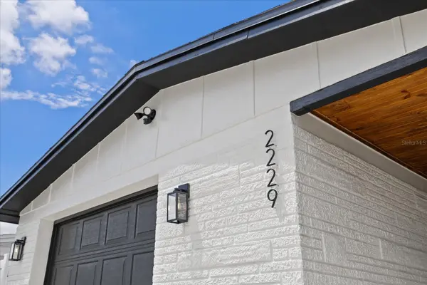2229 ROSELAWN DR, Holiday, FL 34691