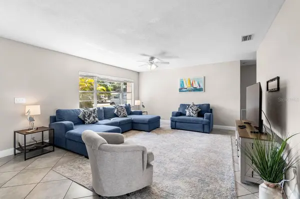 7036 13TH ST E, Sarasota, FL 34243