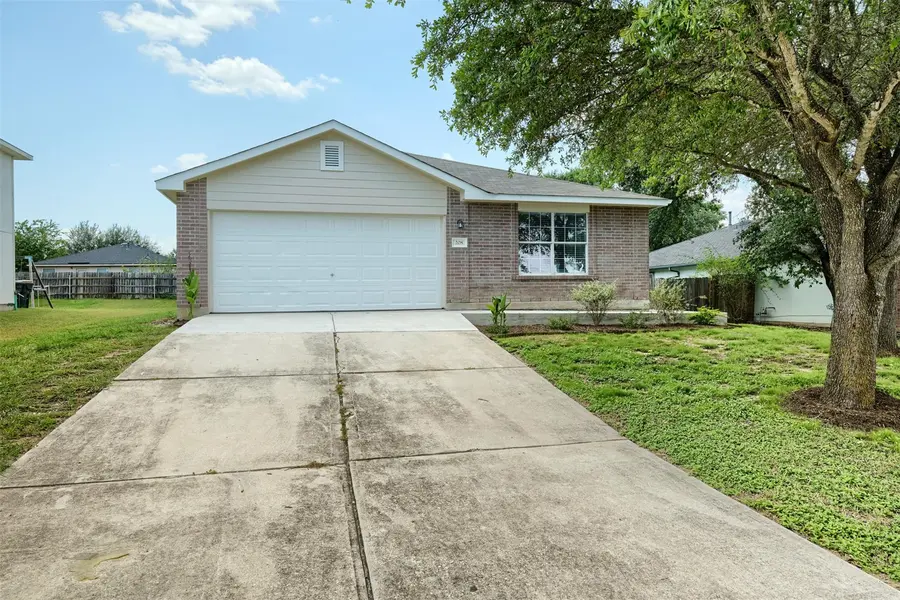 208 Buttercup WAY, Kyle, TX 78640