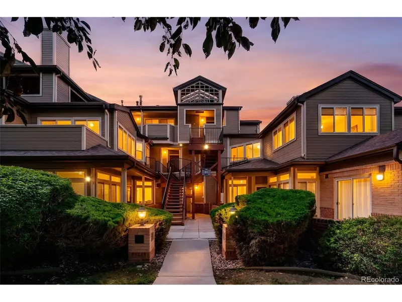 6001 S Yosemite #H302, Greenwood Village, CO 80111