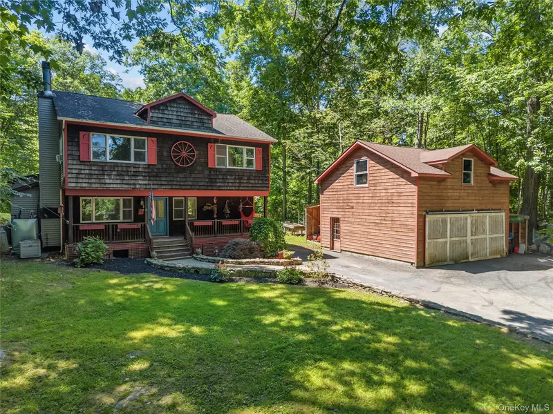 176 Tibet DR, Carmel, NY 10512