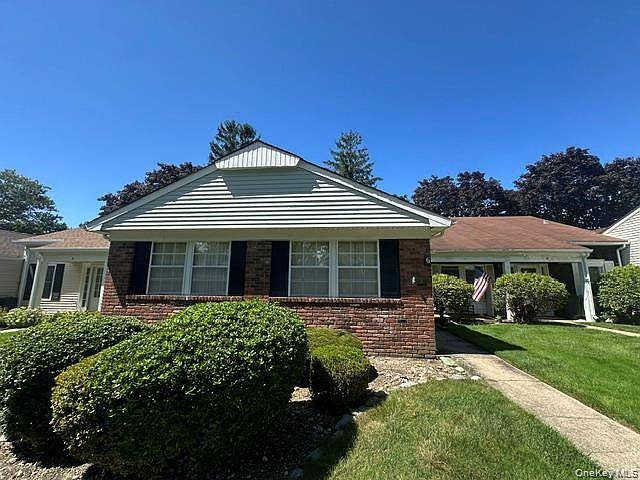 6 Cobblestone WAY, Mount Sinai, NY 11766