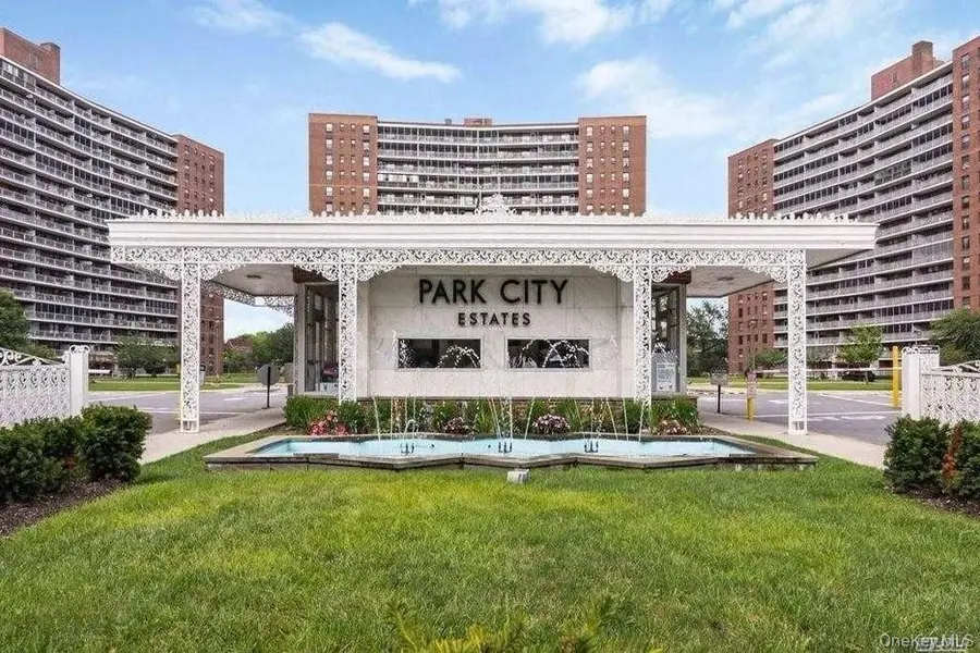 61-15 98th ST #5E, Rego Park, NY 11374