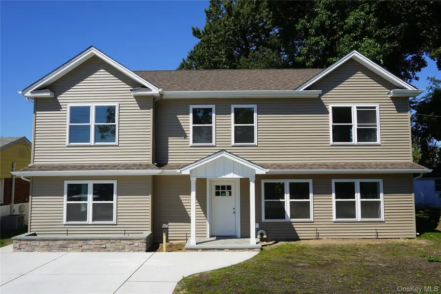 164 Elmwood ST, Valley Stream, NY 11581