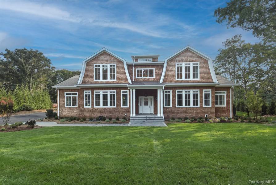 13 Cedarfield LN, Westhampton, NY 11977