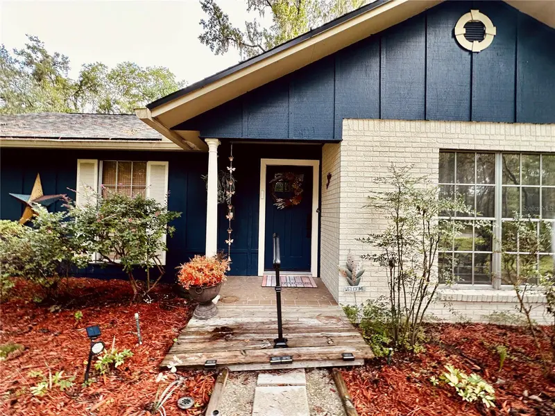 8614 SW 1ST AVE, Gainesville, FL 32607
