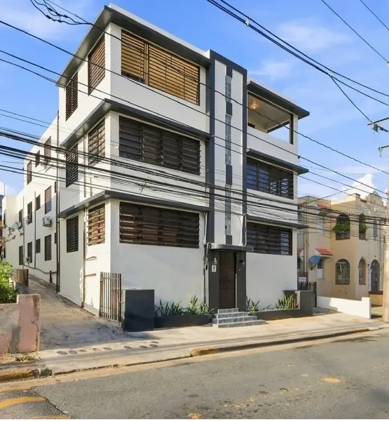 67 APT. 5 PH URB. GARCIA UBARRI, San Juan, PR 00925